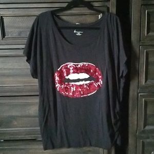 Lane Bryant Black top w/red lips